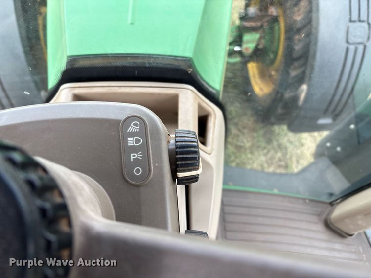 image for item EM2636 2014 John Deere 8260R MFWD tractor