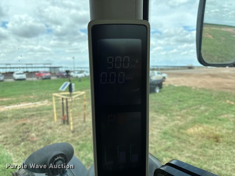 image for item EM2636 2014 John Deere 8260R MFWD tractor