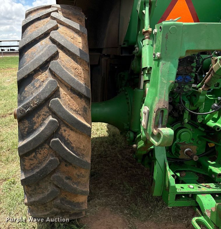 image for item EM2636 2014 John Deere 8260R MFWD tractor