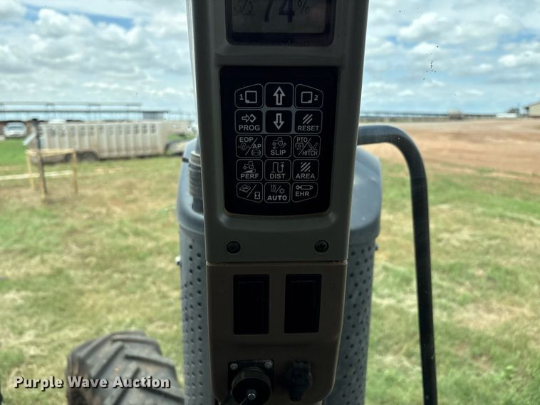 image for item EM2637 2015 Case Magnum 280 MFWD tractor