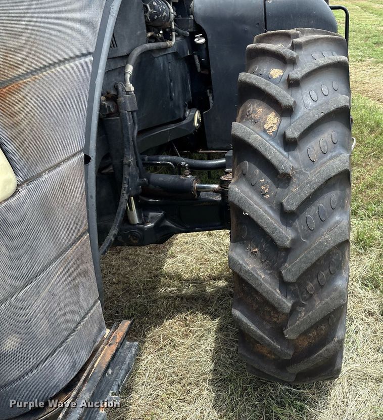 image for item EM2637 2015 Case Magnum 280 MFWD tractor