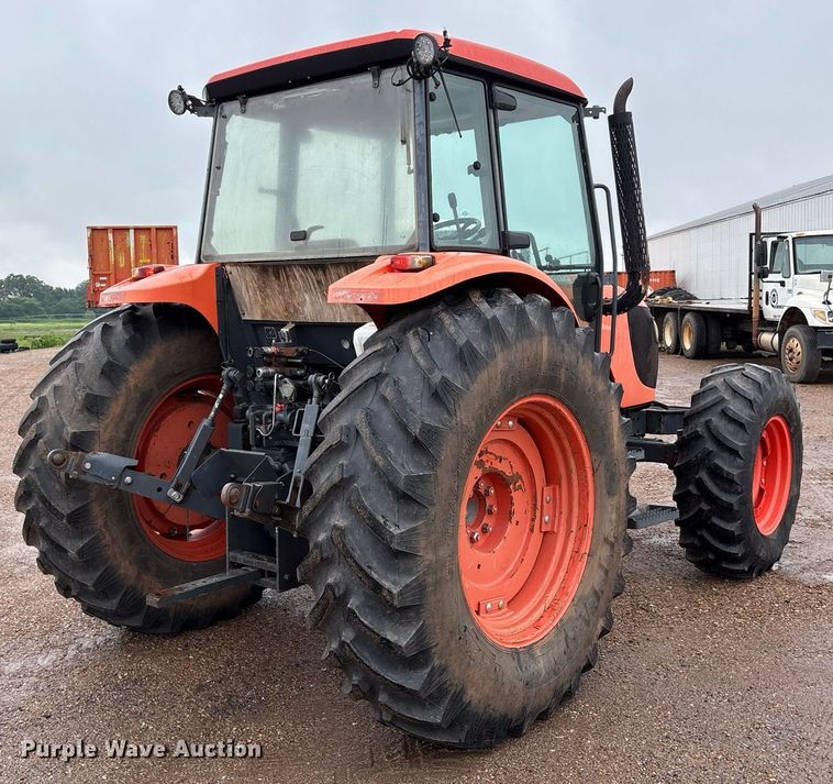 image for item EM2640 Kubota M108S MFWD tractor