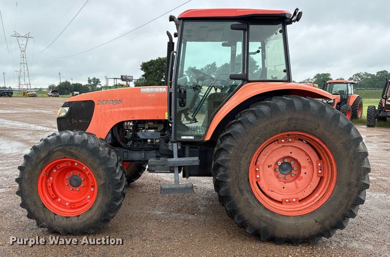 image for item EM2640 Kubota M108S MFWD tractor