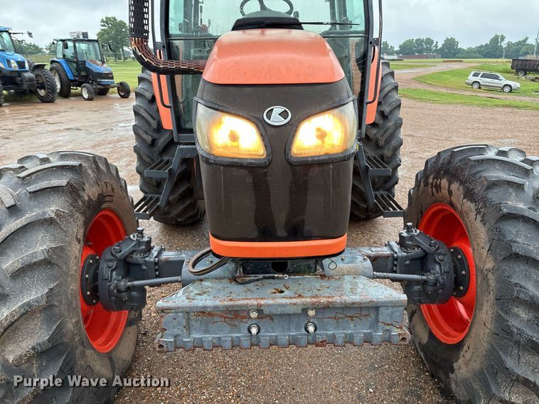image for item EM2640 Kubota M108S MFWD tractor