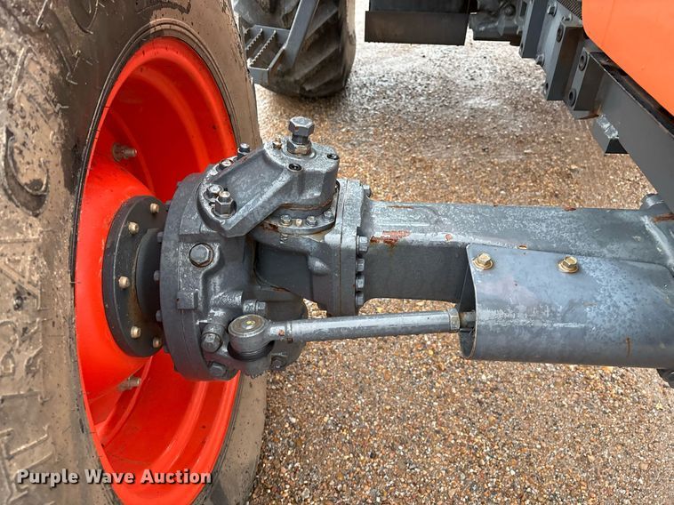 image for item EM2640 Kubota M108S MFWD tractor