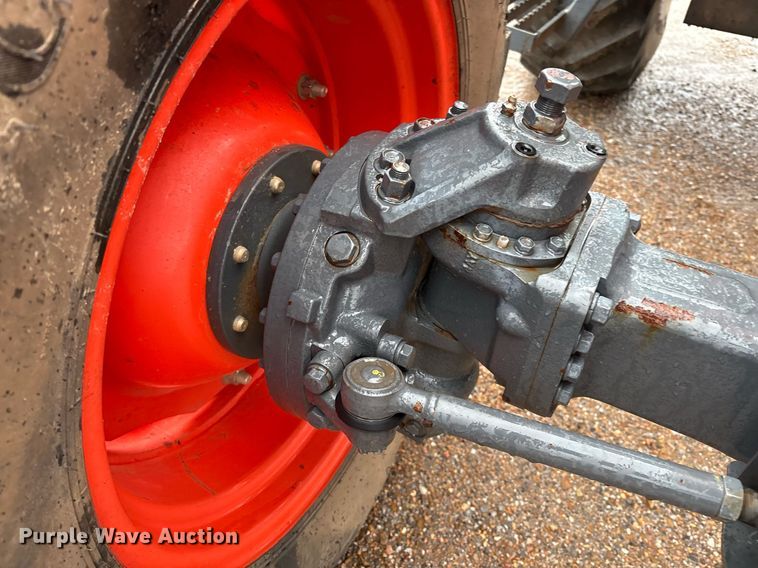 image for item EM2640 Kubota M108S MFWD tractor