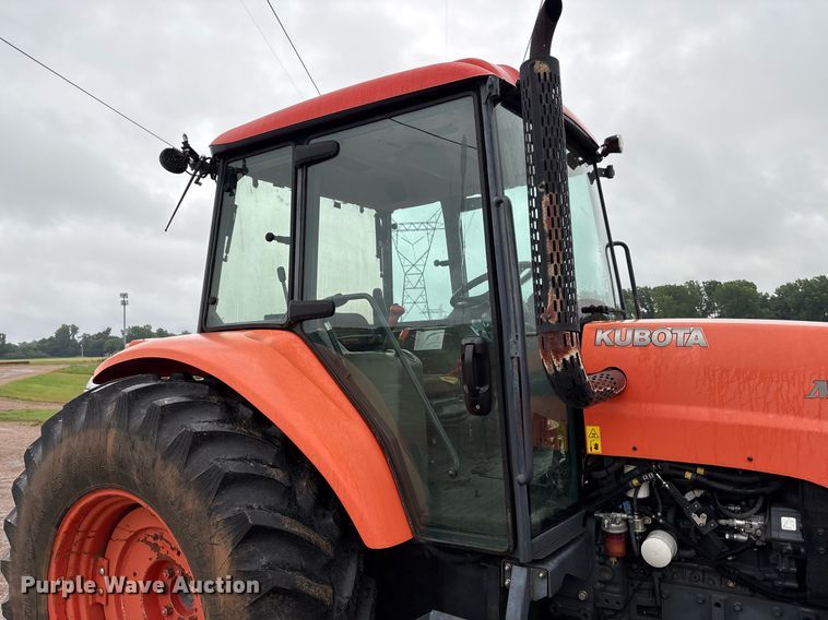 image for item EM2640 Kubota M108S MFWD tractor