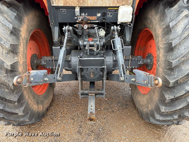 image for item EM2640 Kubota M108S MFWD tractor