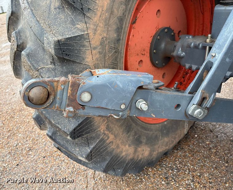 image for item EM2640 Kubota M108S MFWD tractor