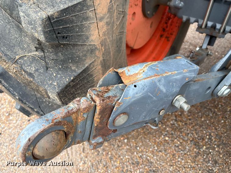 image for item EM2640 Kubota M108S MFWD tractor