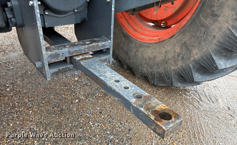 image for item EM2640 Kubota M108S MFWD tractor