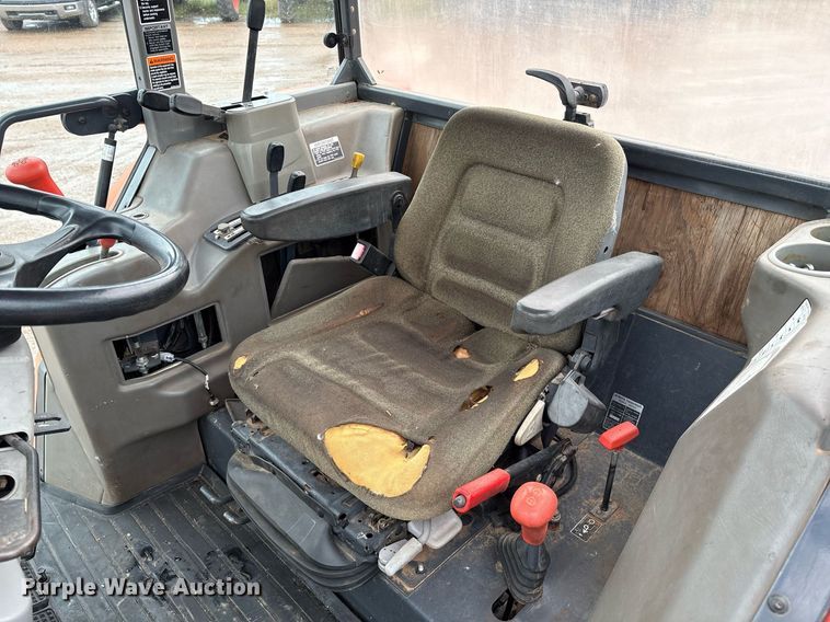 image for item EM2640 Kubota M108S MFWD tractor