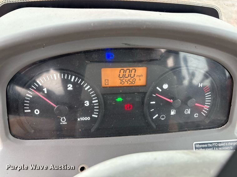 image for item EM2640 Kubota M108S MFWD tractor