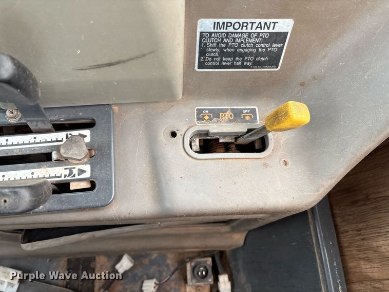 image for item EM2640 Kubota M108S MFWD tractor