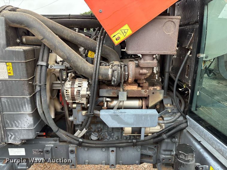 image for item EM2640 Kubota M108S MFWD tractor