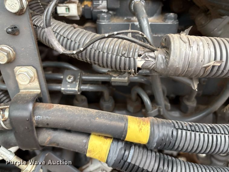 image for item EM2640 Kubota M108S MFWD tractor