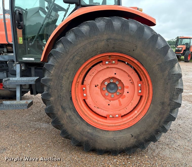 image for item EM2640 Kubota M108S MFWD tractor