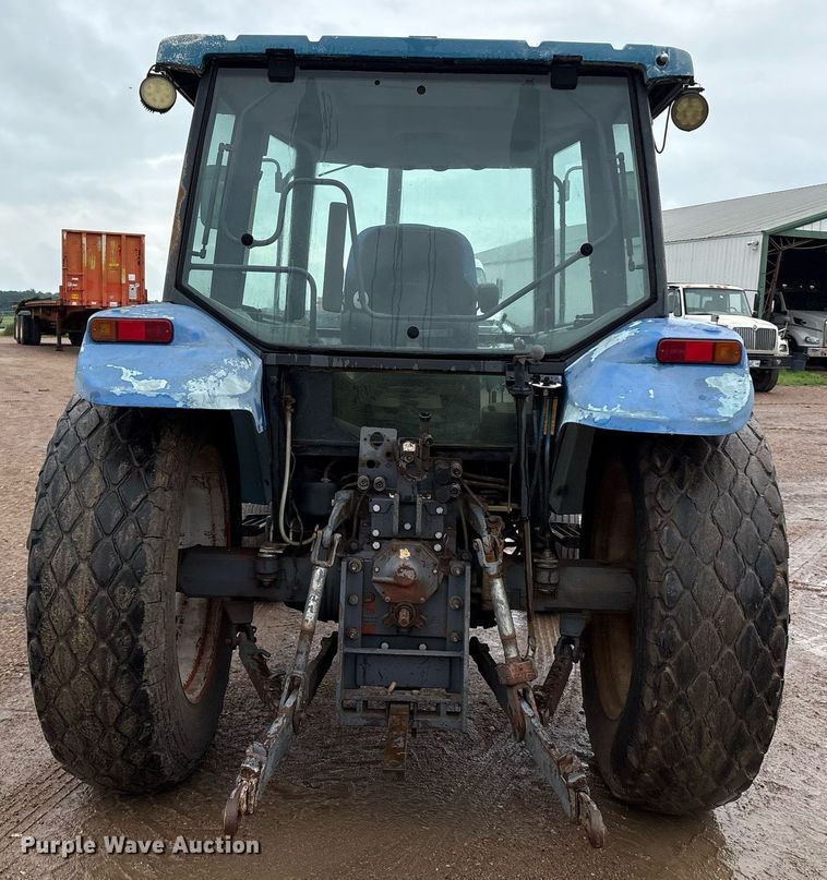 image for item EM2641 1998 New Holland 7635 tractor