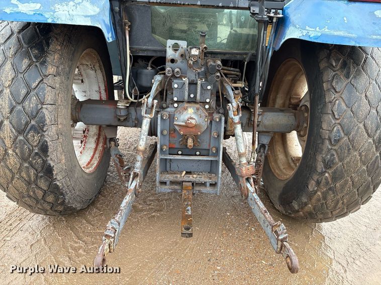 image for item EM2641 1998 New Holland 7635 tractor