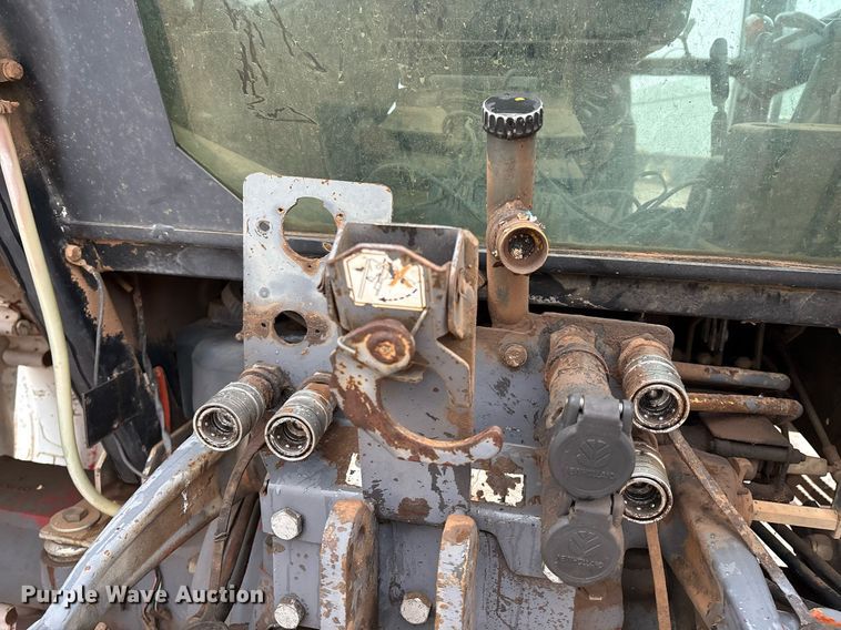 image for item EM2641 1998 New Holland 7635 tractor