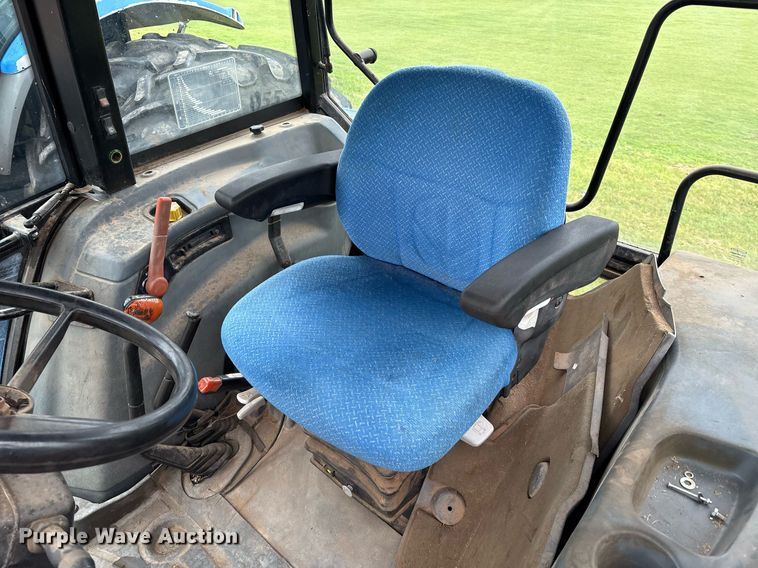 image for item EM2641 1998 New Holland 7635 tractor