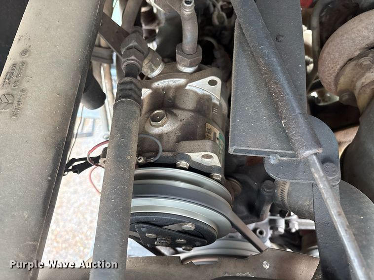 image for item EM2641 1998 New Holland 7635 tractor