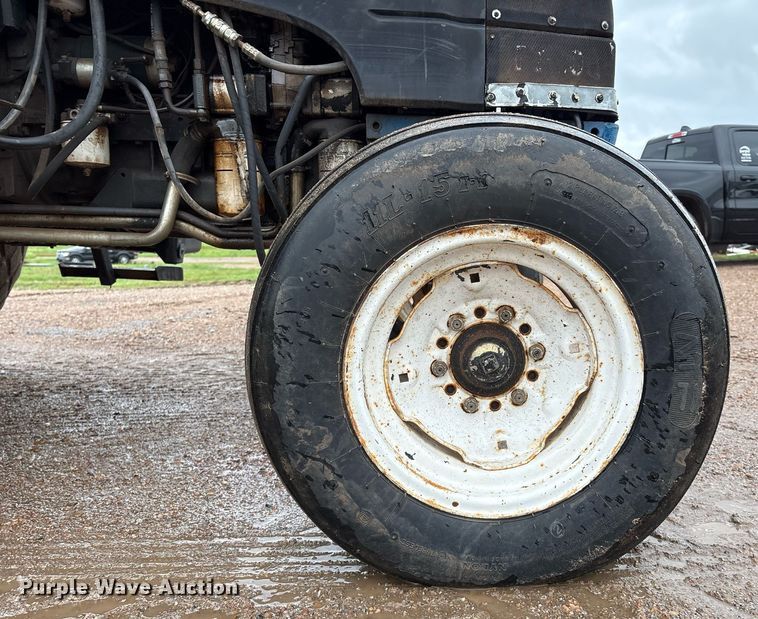 image for item EM2641 1998 New Holland 7635 tractor