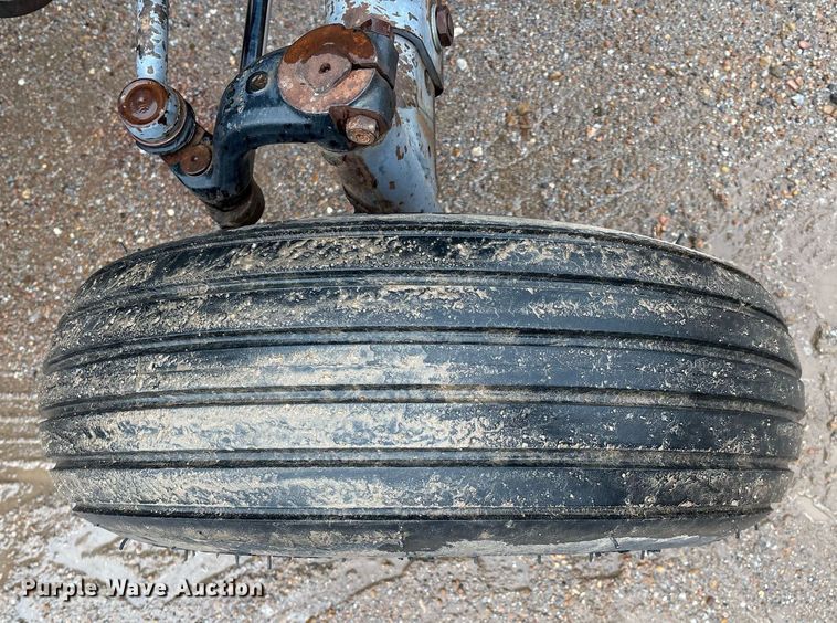 image for item EM2641 1998 New Holland 7635 tractor