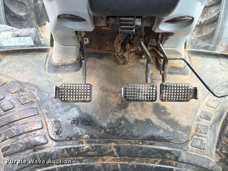 image for item EM2642 New Holland T6050 MFWD tractor