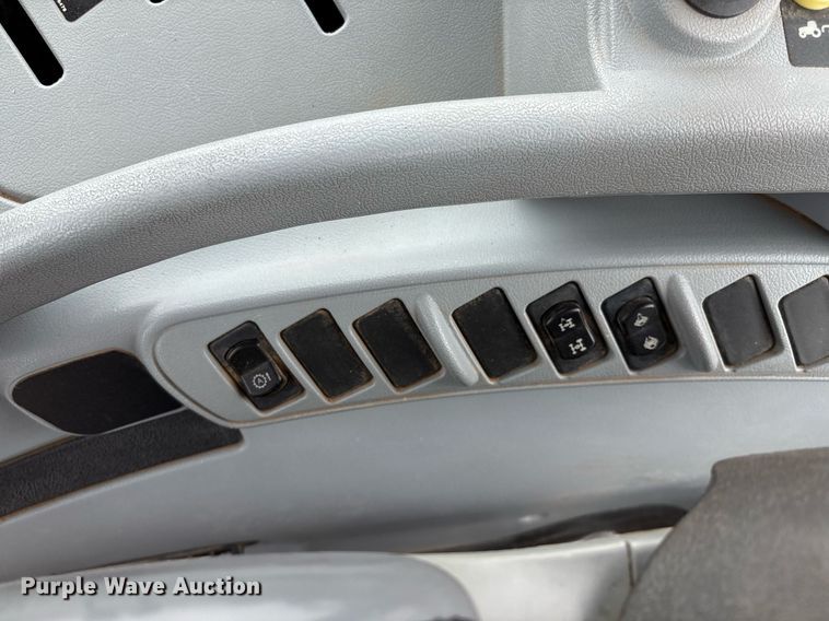 image for item EM2642 New Holland T6050 MFWD tractor