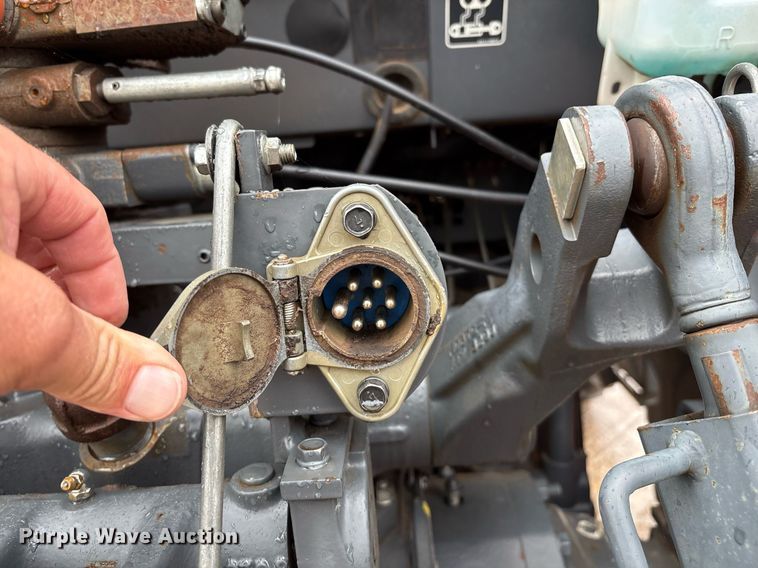 image for item EM2643 Kubota M108S MFWD tractor