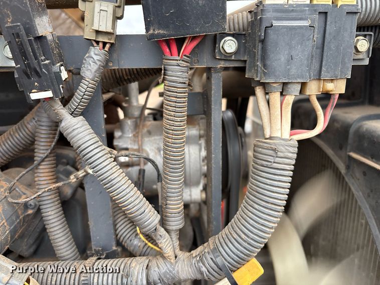 image for item EM2643 Kubota M108S MFWD tractor