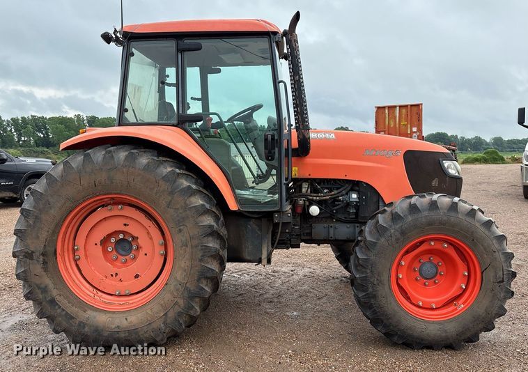 image for item EM2644 Kubota M108S MFWD tractor