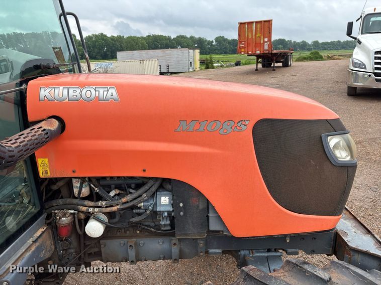 image for item EM2644 Kubota M108S MFWD tractor