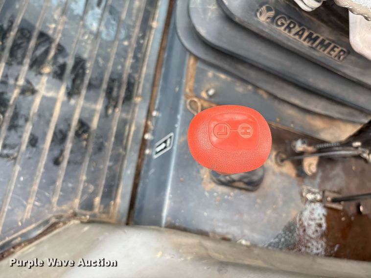 image for item EM2644 Kubota M108S MFWD tractor