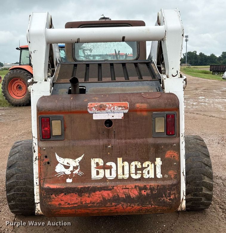 image for item EM2646 2008 Bobcat S250 skid steer loader