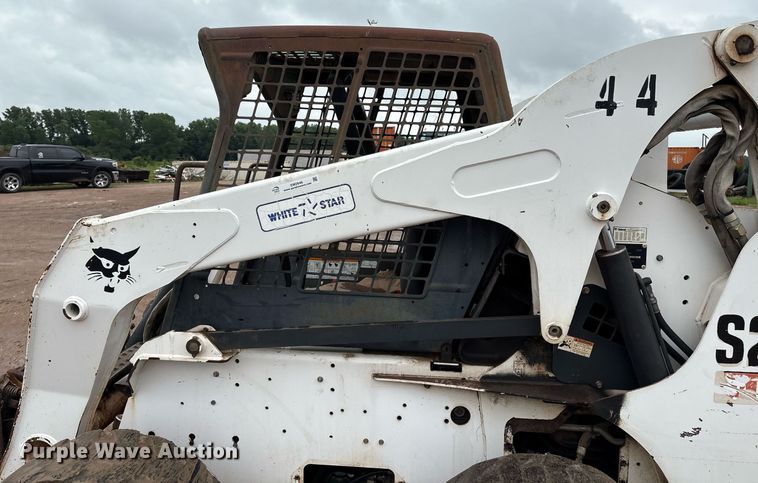 image for item EM2646 2008 Bobcat S250 skid steer loader