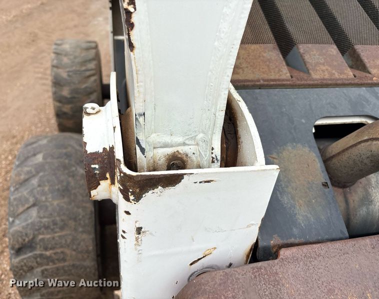 image for item EM2646 2008 Bobcat S250 skid steer loader