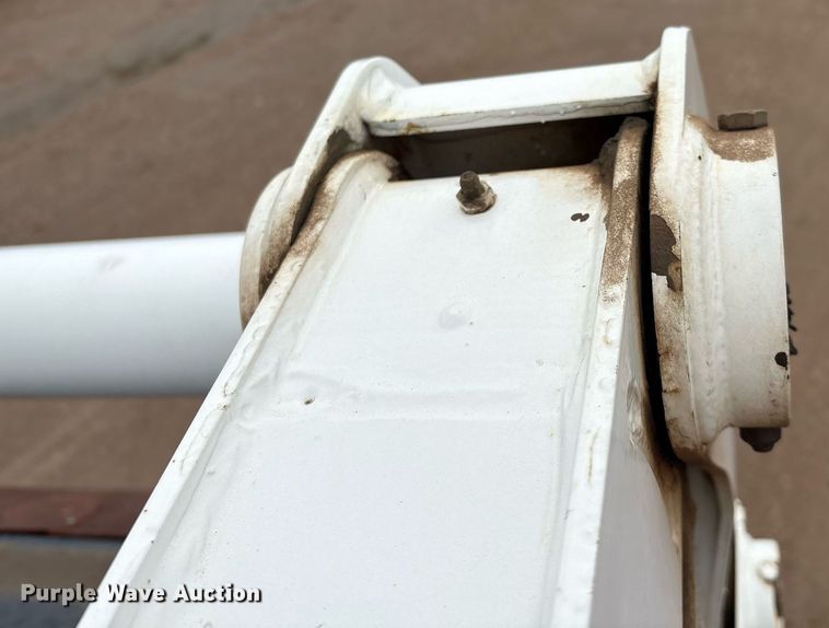 image for item EM2646 2008 Bobcat S250 skid steer loader