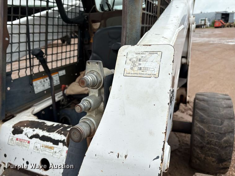 image for item EM2646 2008 Bobcat S250 skid steer loader