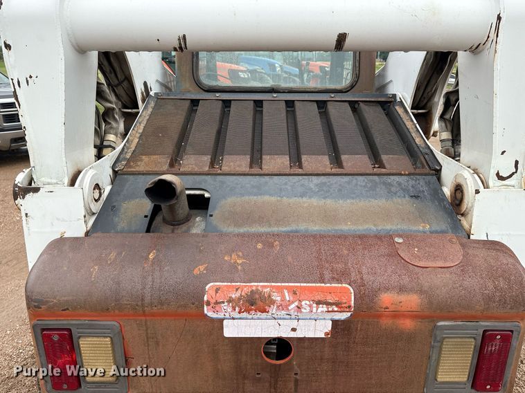 image for item EM2646 2008 Bobcat S250 skid steer loader