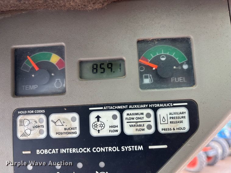 image for item EM2646 2008 Bobcat S250 skid steer loader