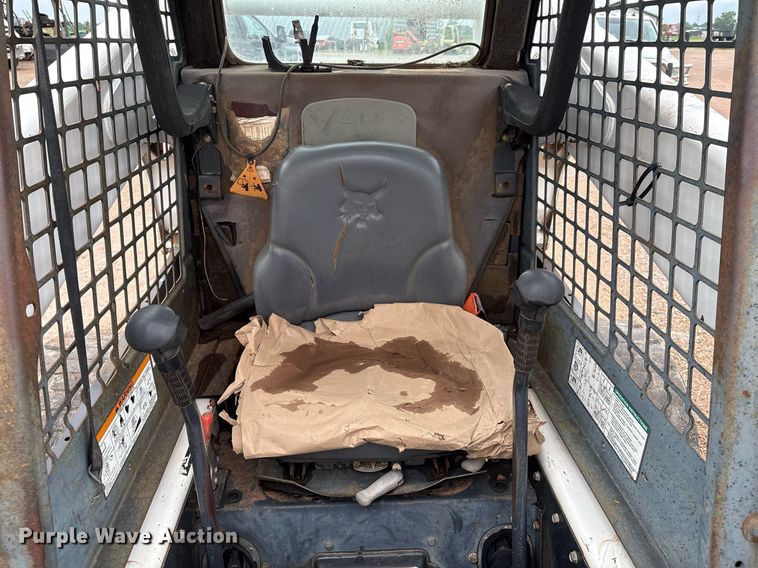 image for item EM2646 2008 Bobcat S250 skid steer loader