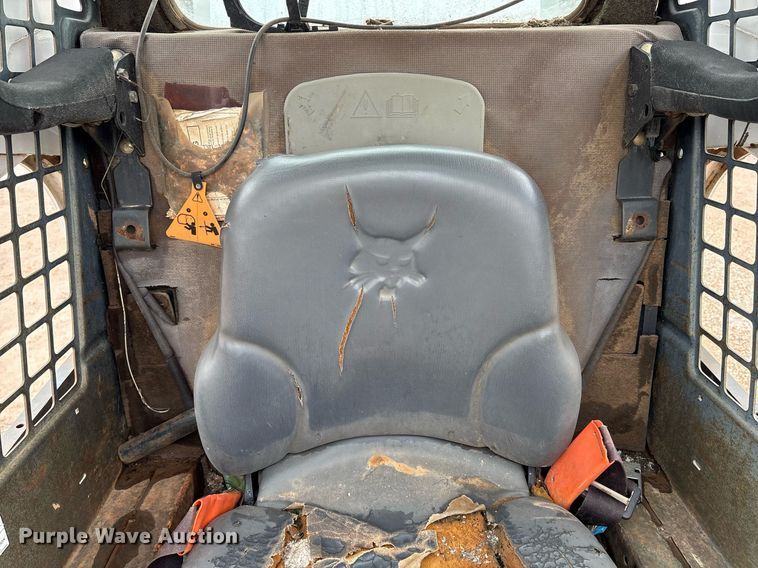 image for item EM2646 2008 Bobcat S250 skid steer loader