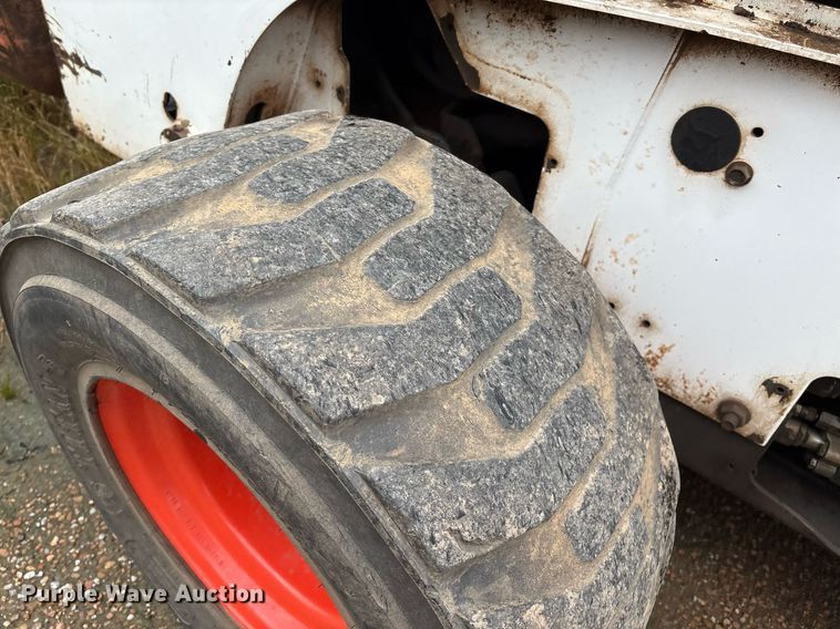 image for item EM2646 2008 Bobcat S250 skid steer loader