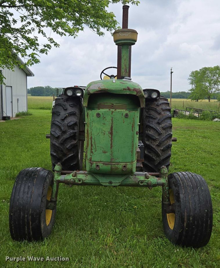 image for item EN3785 1961 John Deere 4010 tractor
