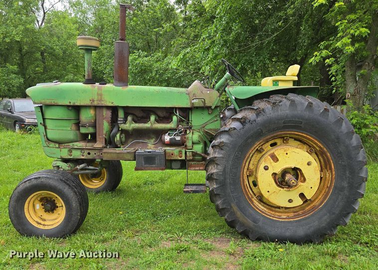 image for item EN3785 1961 John Deere 4010 tractor