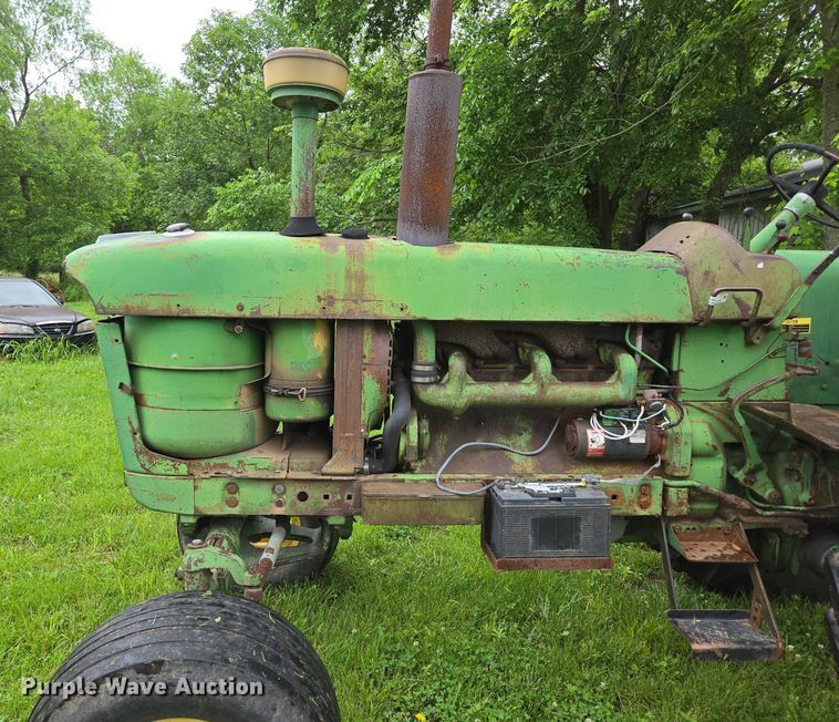 image for item EN3785 1961 John Deere 4010 tractor