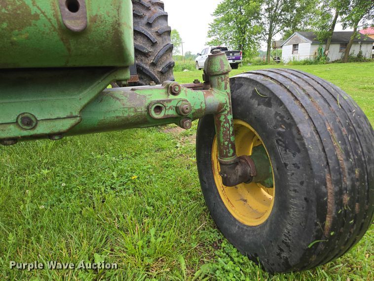 image for item EN3785 1961 John Deere 4010 tractor