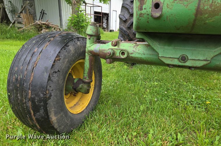 image for item EN3785 1961 John Deere 4010 tractor